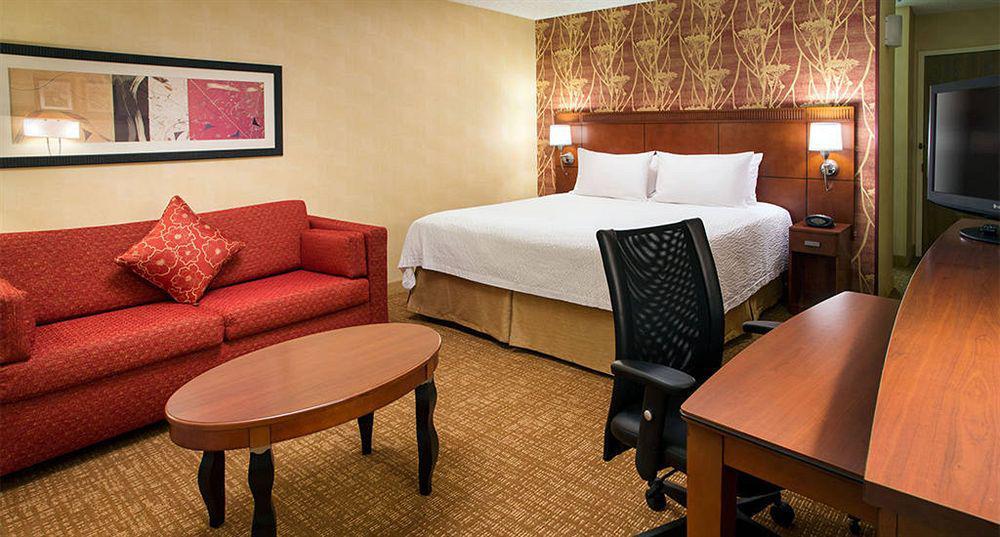 Courtyard By Marriott Odessa Hotell Exteriör bild